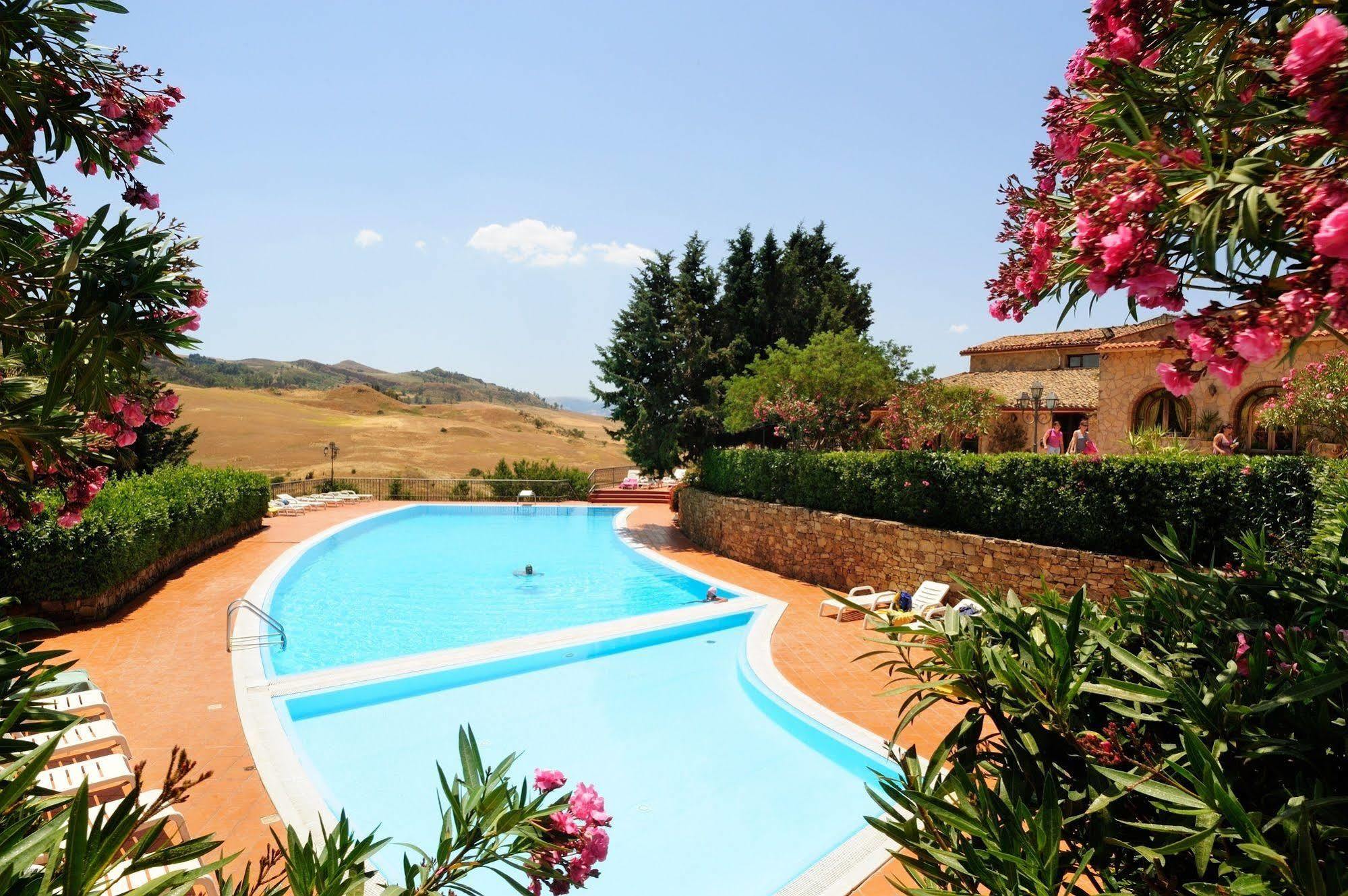 אליה Villa Dafne מראה חיצוני תמונה